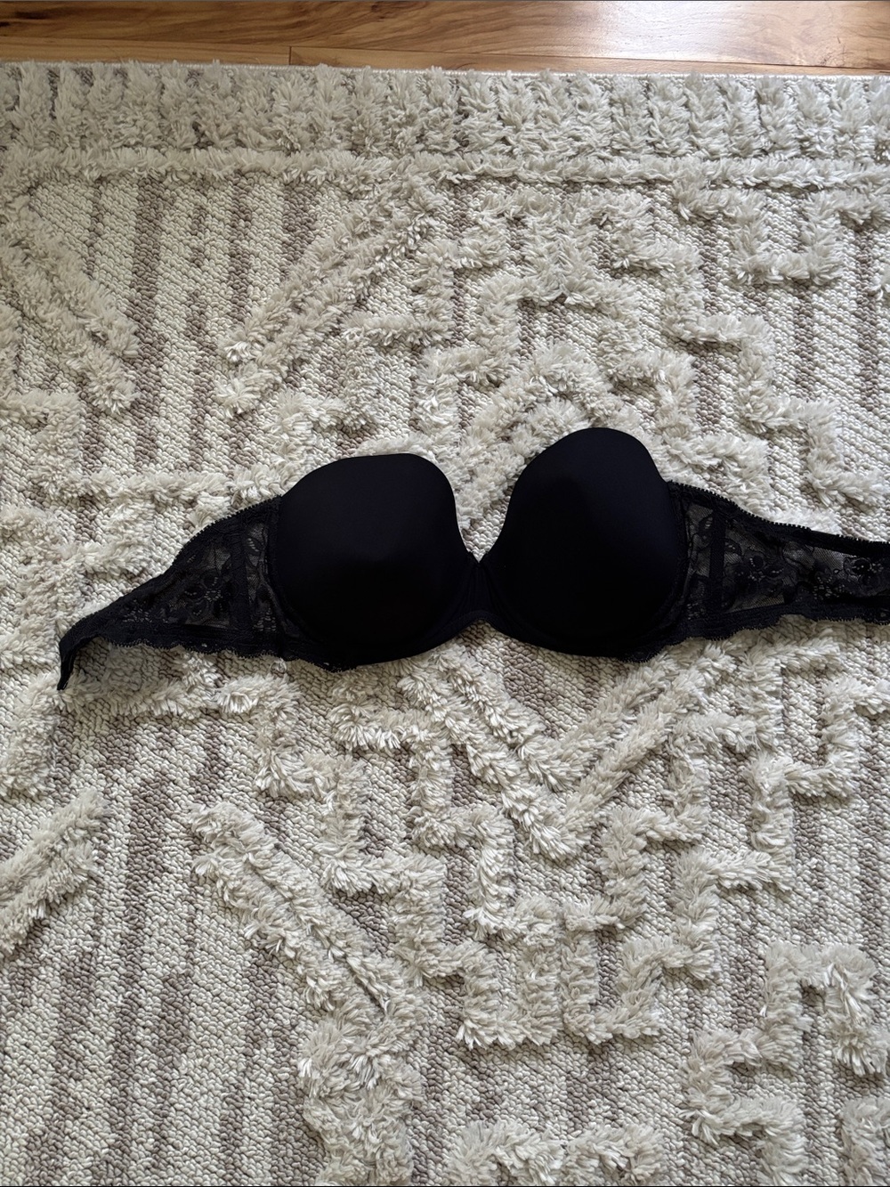 Calvin Klein Black Strapless Lace-Trim Bra
